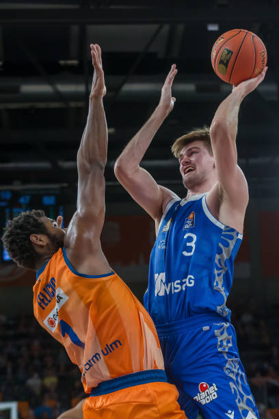 新赛季在赛 新赛季在赛